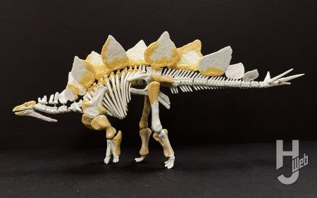 ウラベヒロト製作「ステゴサウルス」製作途中工作終了