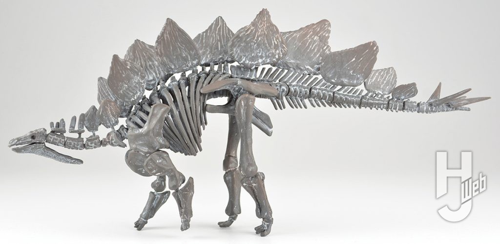 ウラベヒロト製作「ステゴサウルス」左側面