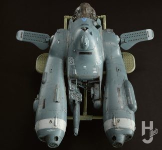 横山宏製作「傭兵軍 反重力装甲戦闘機 G EGG」上面