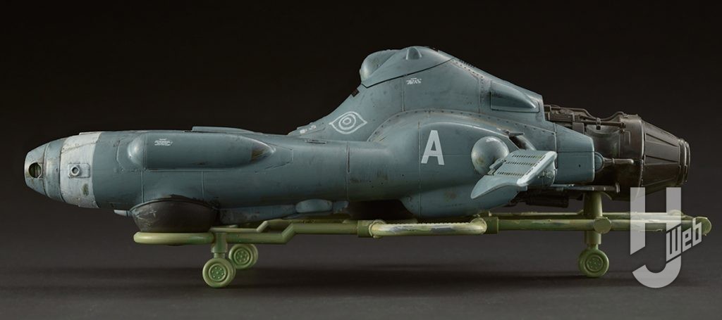 横山宏製作「傭兵軍 反重力装甲戦闘機 G EGG」左側面