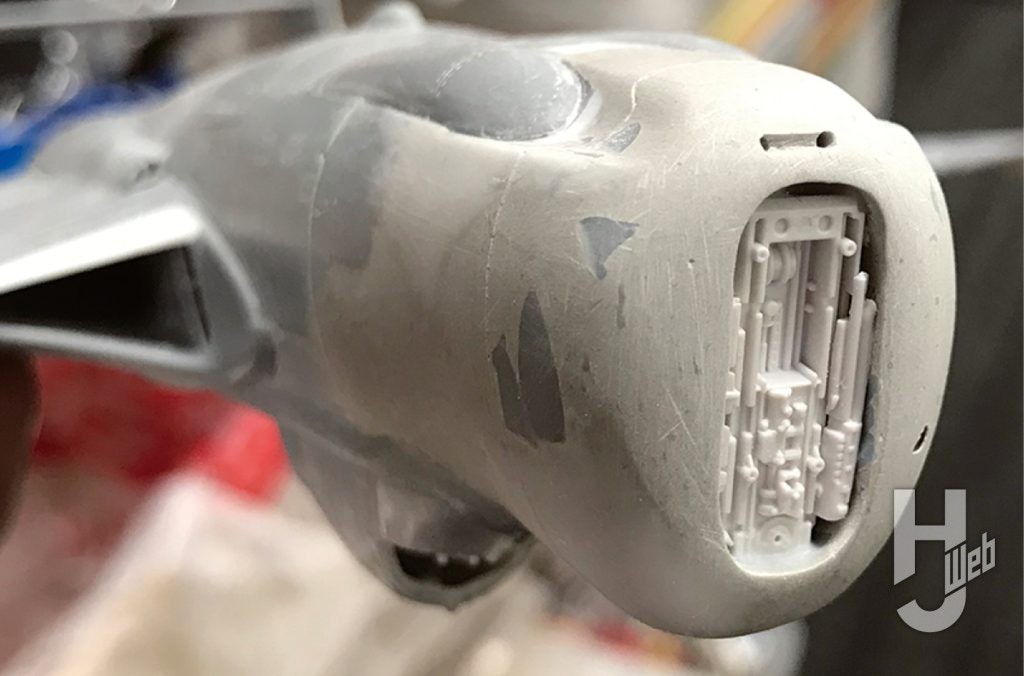 MAX渡辺製作「傭兵軍 巨大輸送機 マンタレイ」造形中