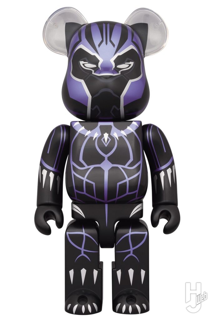 ブラックパンサーのベアブリックの画像