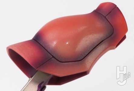 けんたろう製作「シャアザク」脚部エヴォパープルからピンク塗装