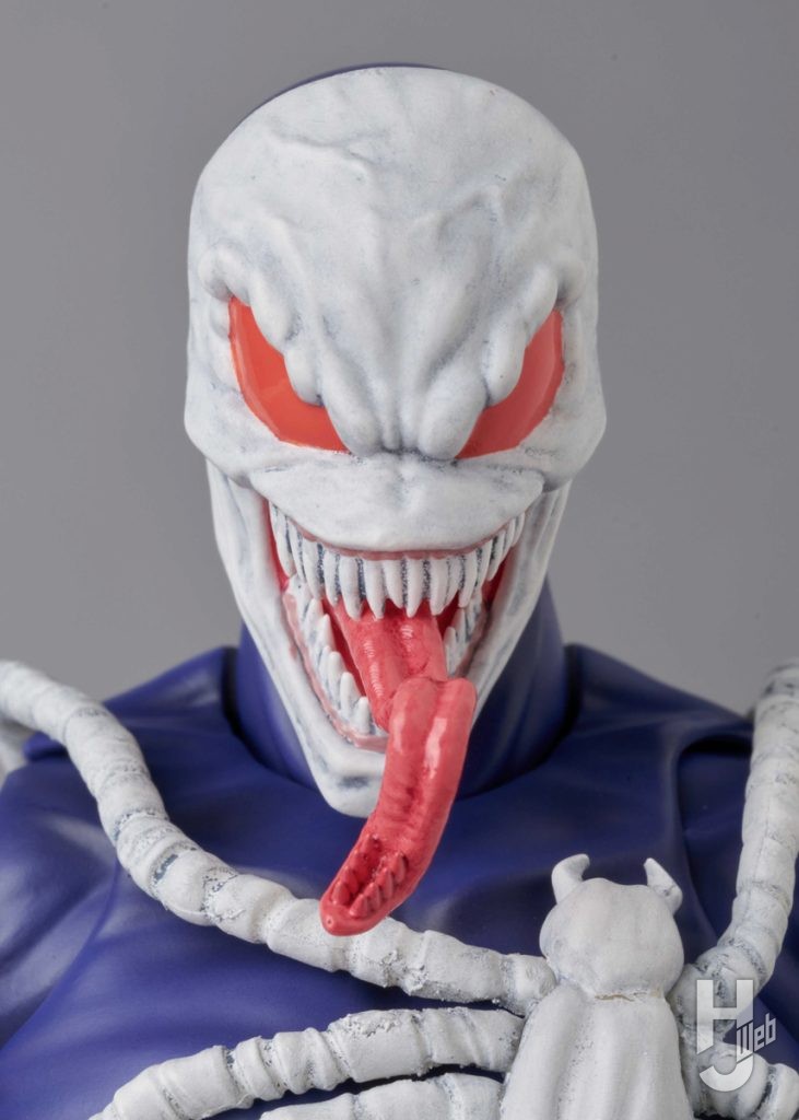 ヴェノムの可動フィギュアのアップ画像その2