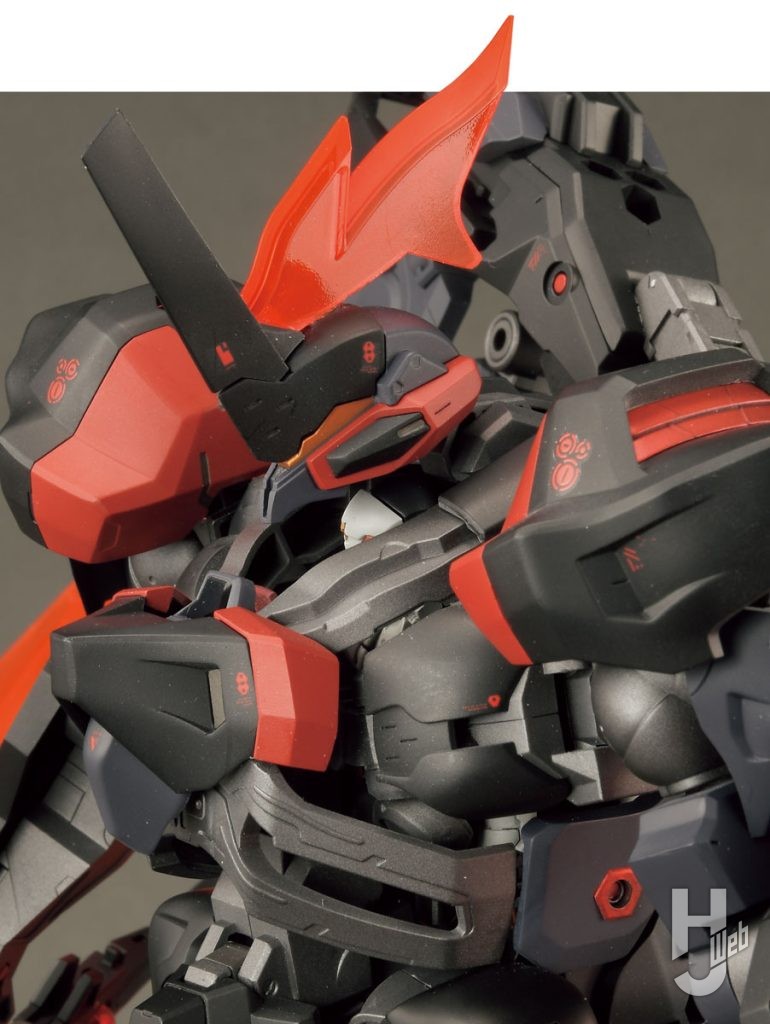 ブイトール 夜間強襲パッケージ ファントムストラック
顔、胴体アップ