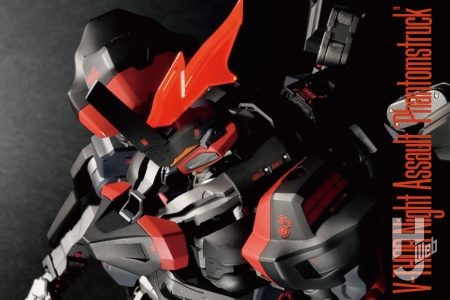 ヘキサギアに「サンダーストラック」が登場！ M.S.Gやカスタマイズパーツを組み合わせて昆虫らしさを強調し、「夜間戦闘」イメージの黒基調に！