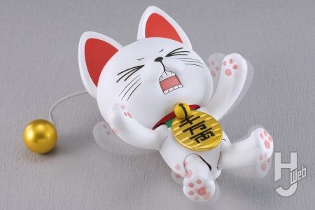 ゼンマイ駆動で手足をジタバタ！TVアニメ『ダンダダン』より、ターボババア（招き猫）がプラモデルで登場！予約案内開始！