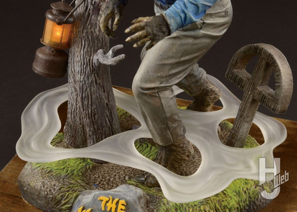 足元アップ
漂う霧は全体をメラミンスポンジで擦って磨りガラス状に