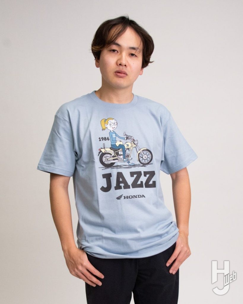 ジャズのTシャツの着用の画像