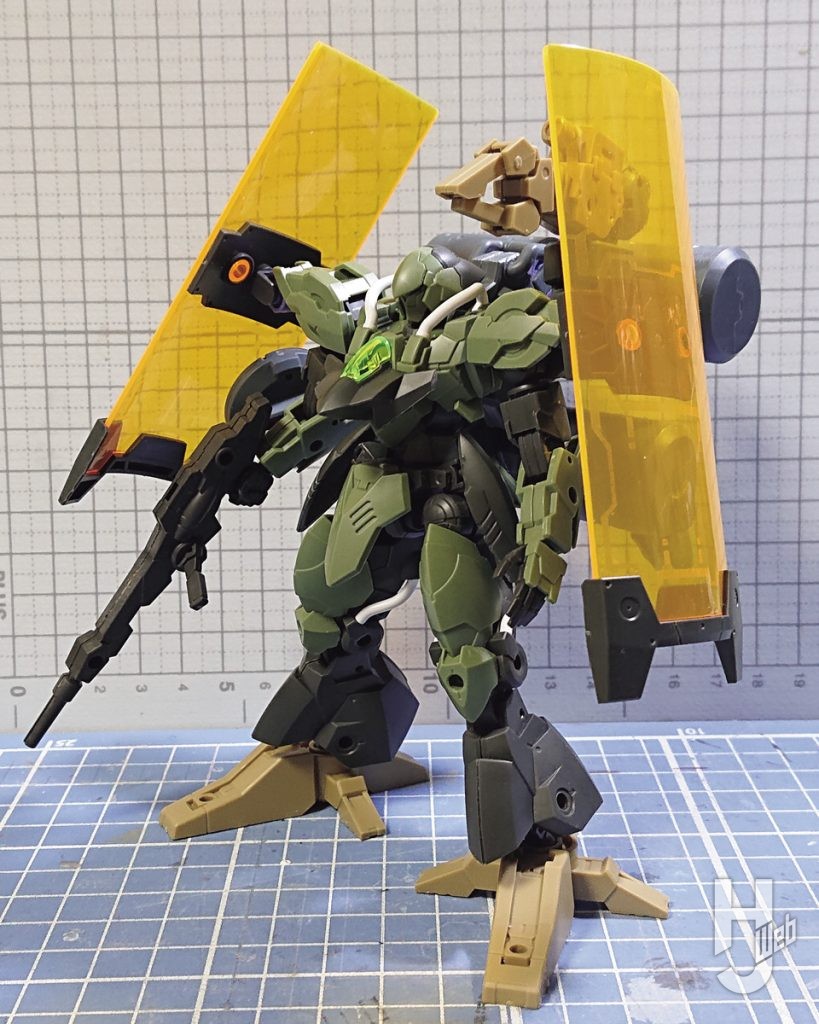 ヴェルデノヴァスカベンジャー仕様のプラモデルの塗装前の画像