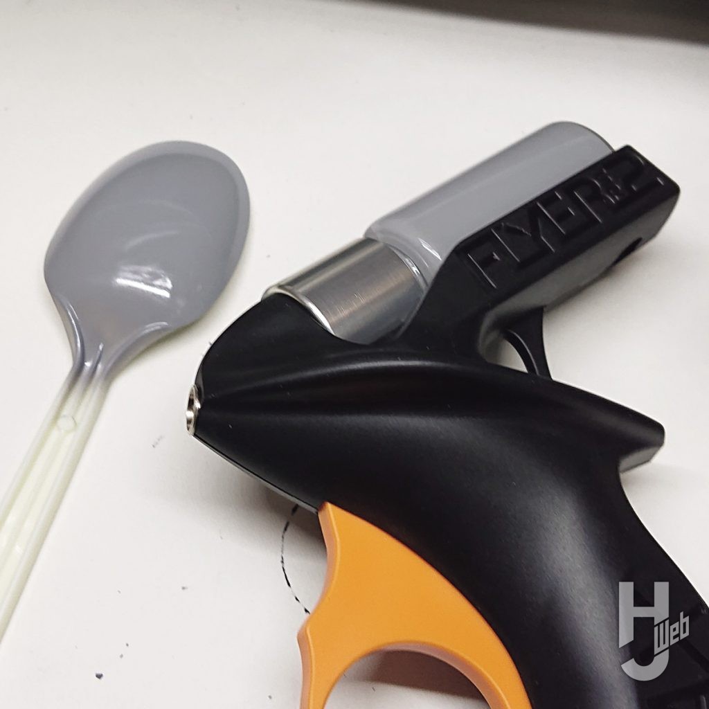 スプーンにテスト塗装する画像その3
