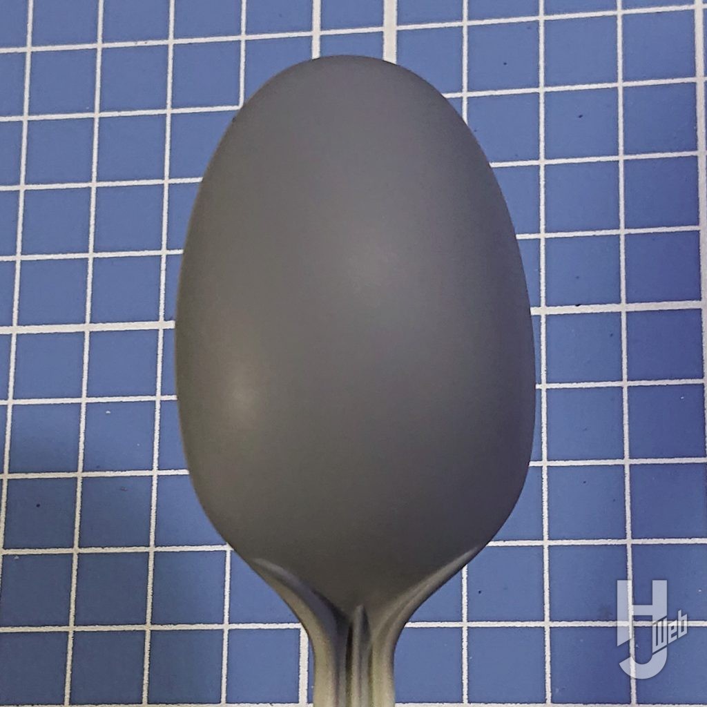スプーンのテスト塗装の仕上がりの画像