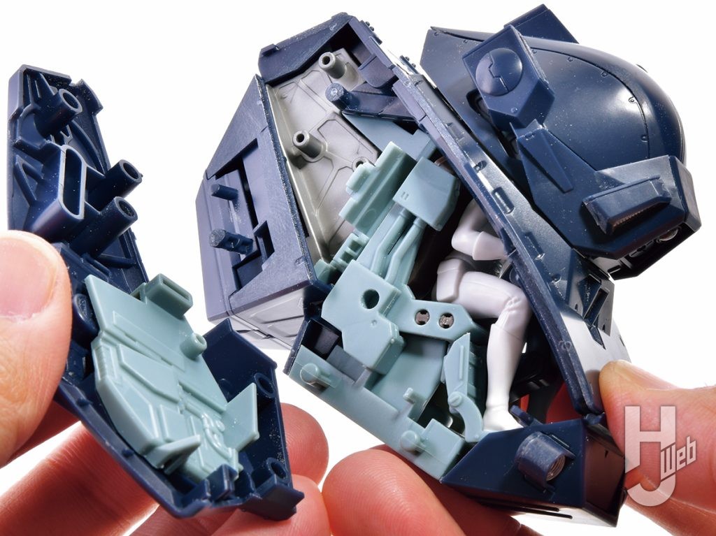 PLAMAX ブラッドサッカー 胴体コックピット部分 拡大