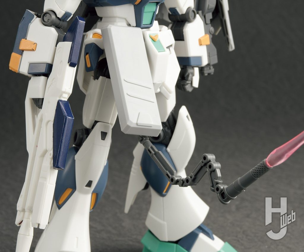 HG　量産型νガンダム　隠し腕