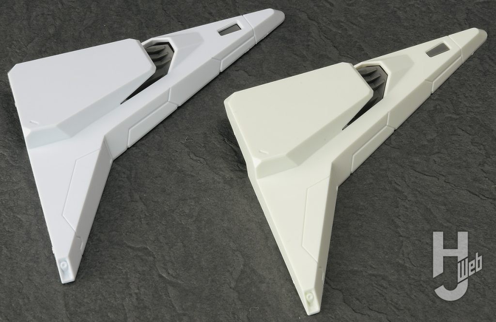 HG Ξガンダム（機動戦士ガンダム 閃光のハサウェイ キルケーの魔女）成型色比較