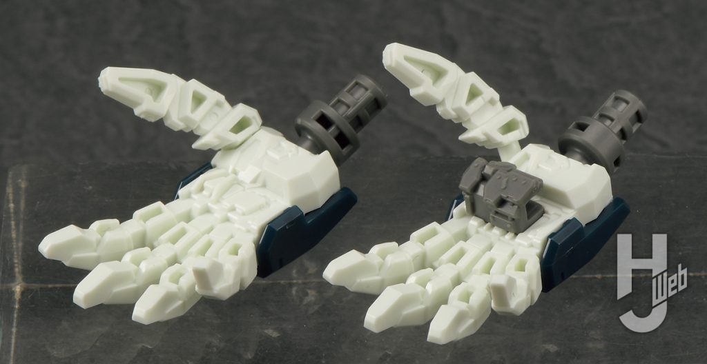 HG Ξガンダム（機動戦士ガンダム 閃光のハサウェイ キルケーの魔女）サブ・マニュピレーター、通常平手比較