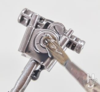 林哲平製作「PLAMAX ブラッドサッカー」製作中途関節塗装2