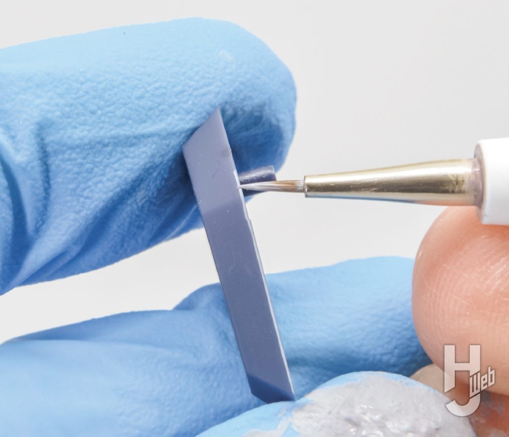 林哲平製作「PLAMAX ブラッドサッカー」製作中途外装塗装