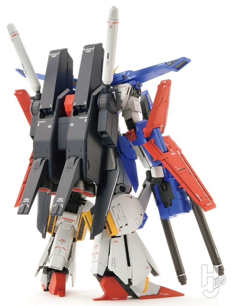 哀川和彦製作「MG フルアーマーZZガンダム Ver.Ka」強化型ZZ背面