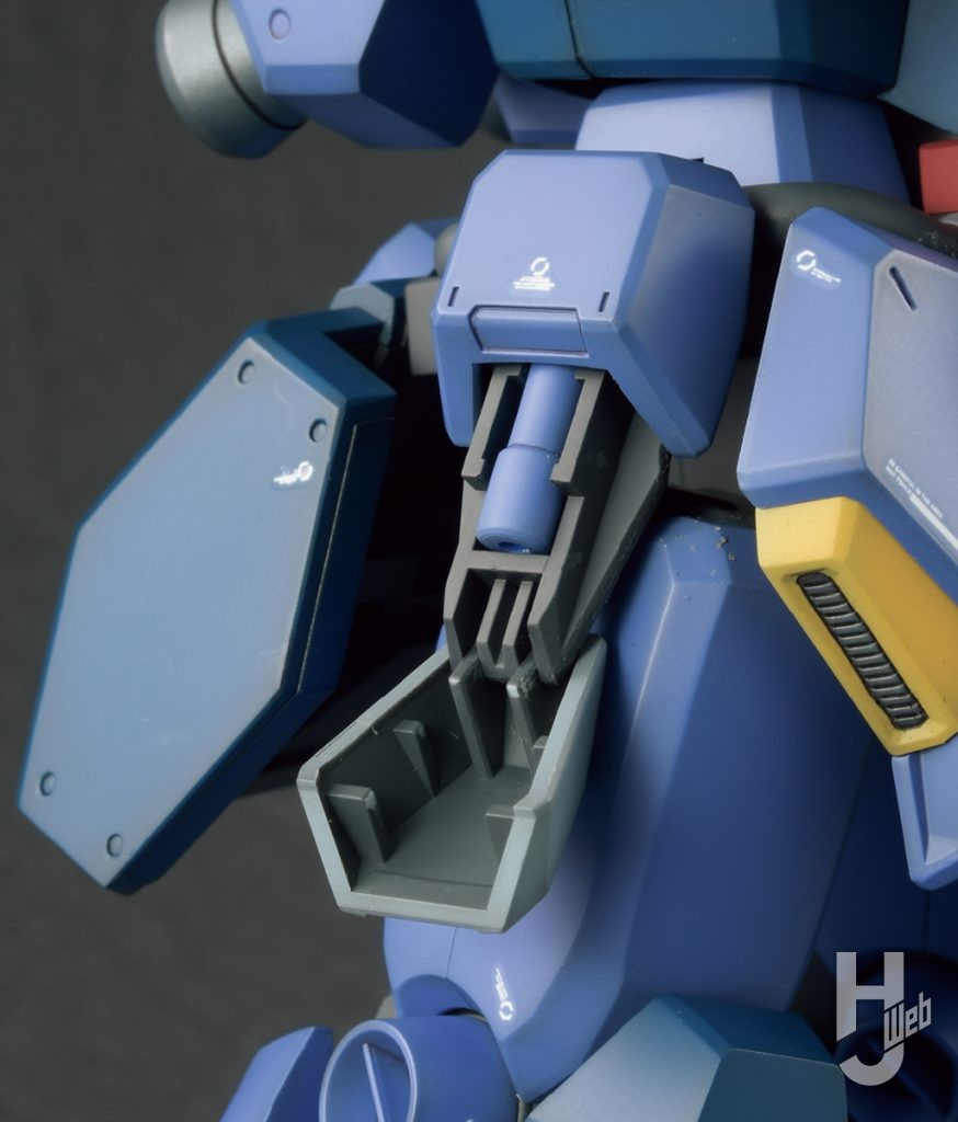 JUNIII製作「グスタフ・カール00型」腰サイドアーマーアップ