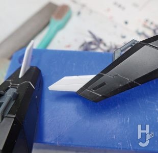 セイラマスオ製作「GAT-X370 レイダーガンダム Ver.W.G.P.N.」製作中途スジ彫り応用6