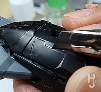 セイラマスオ製作「GAT-X370 レイダーガンダム Ver.W.G.P.N.」製作中途スジ彫り2