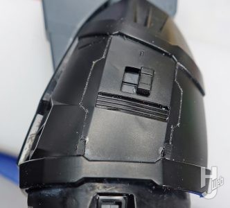 セイラマスオ製作「GAT-X370 レイダーガンダム Ver.W.G.P.N.」製作中途スジ彫り4