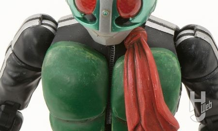 只野☆慶「仮面ライダー新1号」胸部アップ