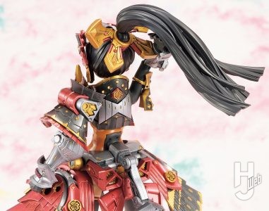 ふりつく製作「ツバキ 白銀の剣」背面ポニテ寄り