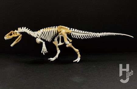 ウラベヒロト製作「アロサウルス」製作中途バランス調整