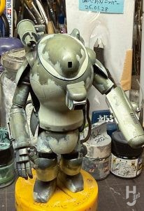 横山宏製作「傭兵軍 偵察用装甲戦闘服 ラプーン」製作中途