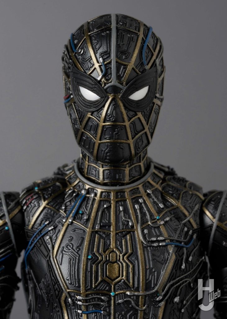 スパイダーマンの可動フィギュアのアップ画像その2