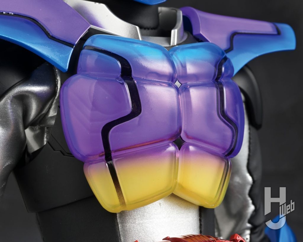 仮面ライダーガヴポッピングミフォームの可動フィギュアのアップ画像その4