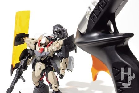 “カートリッジ式エアブラシ”で色替えのストレスから解放！最新モデル「FLYER-SR2」の実力を30MMミキシング作例製作とともにご紹介！