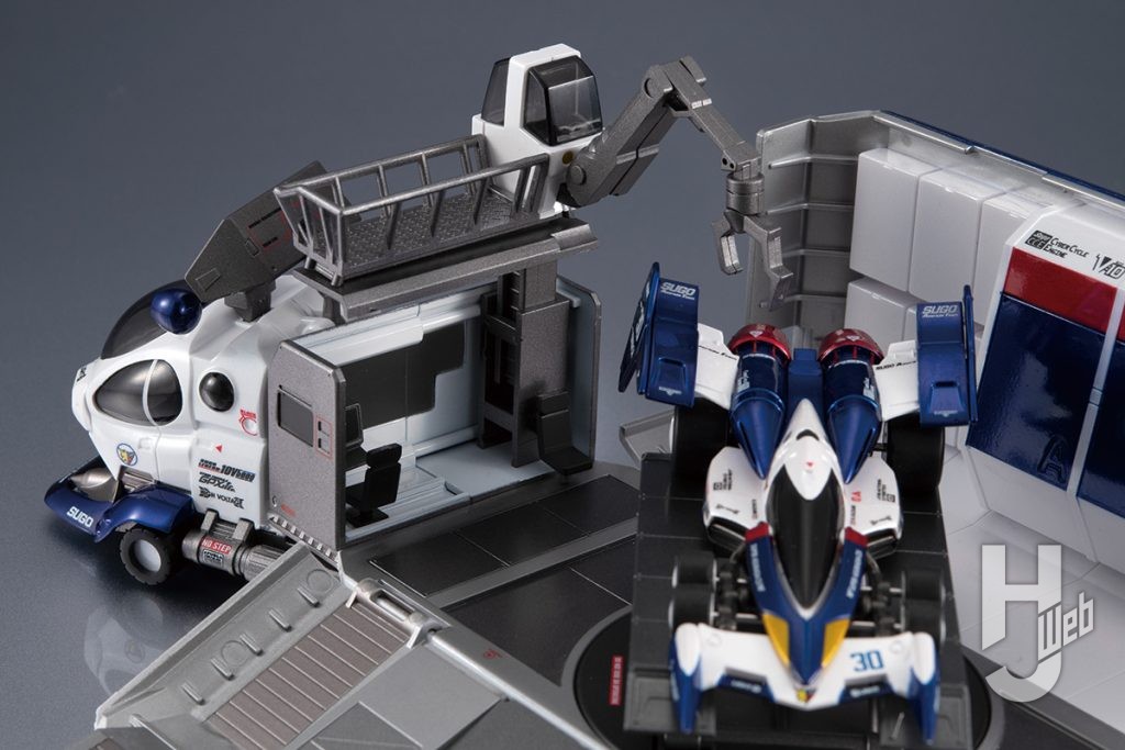 スゴウレガードのフィギュアのアップ画像その1