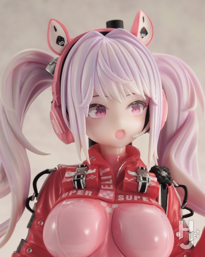 アリスのプラモデルの表情のアップ画像その2