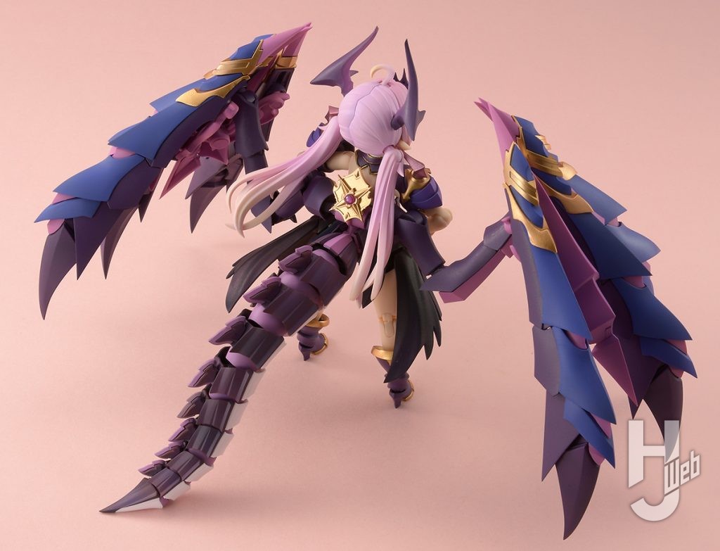 アルカナディア ギィ　背面