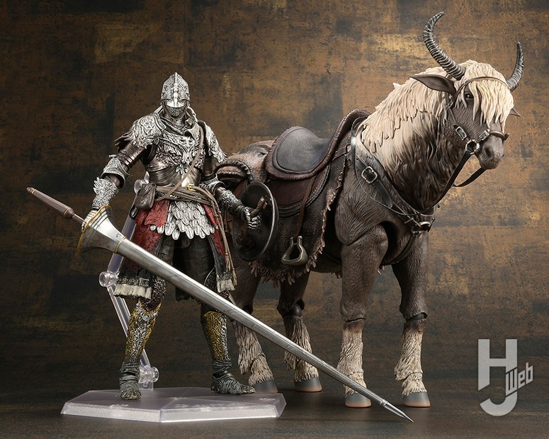figma 霊馬トレントとfigma 狼の戦鬼の並びの画像