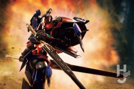 『コードギアス 奪還のロゼ』主役KMF「Zi-アポロ」HG化！ 光沢＆メッキ塗装で劇中のような迫力ある佇まいに仕上げる！