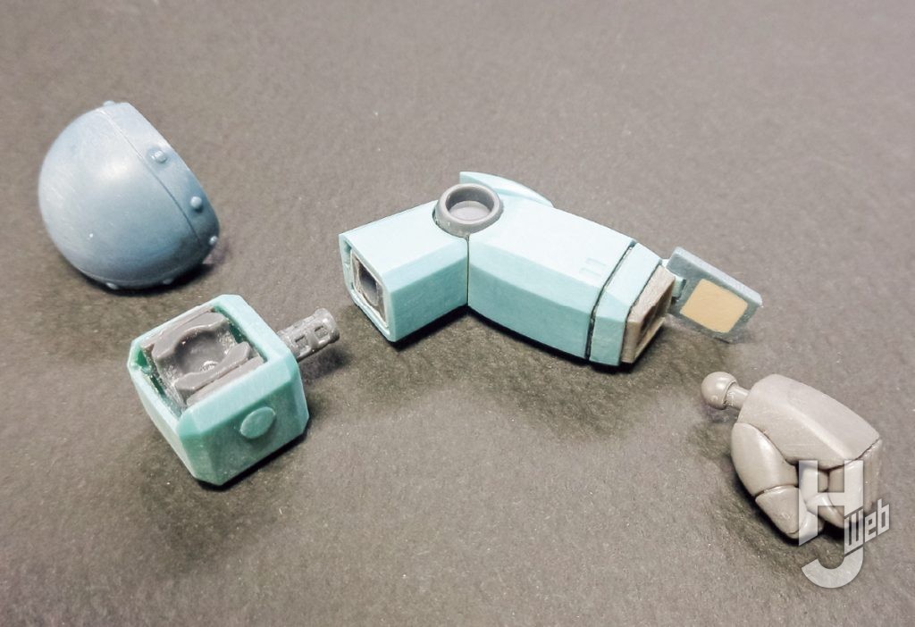 田仲正樹製作「ストロングバックス」SAK主体作例製作途中腕