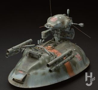 横山宏製作「シュトラール軍 無人ホバー強行偵察機 シュトゥルムフォーゲル」後方