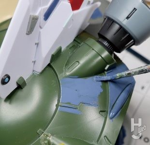 セイラマスオ製作「FULL MECHANICS フォビドゥンガンダム」塗装中4