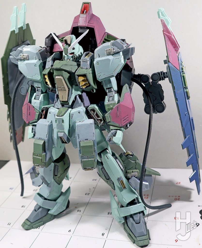セイラマスオ製作「FULL MECHANICS フォビドゥンガンダム」製作中