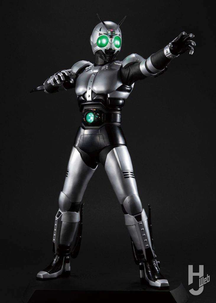 シャドームーンのフィギュアの全体画像その1