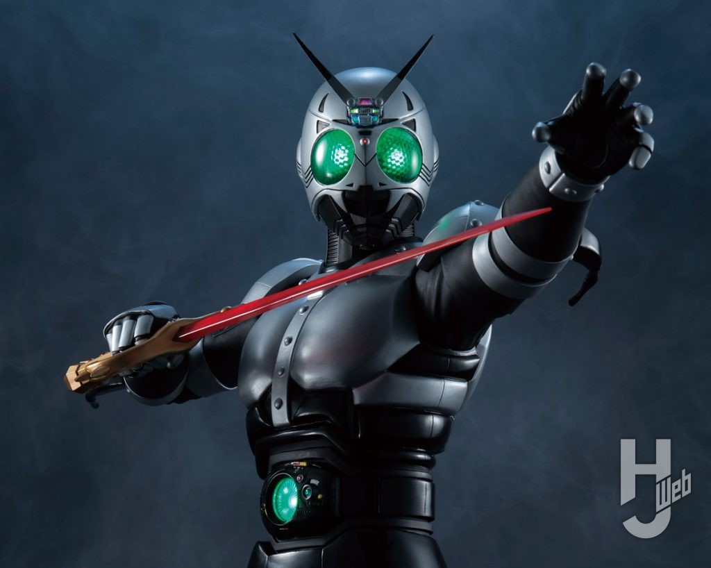 シャドームーンのフィギュアのアップ画像その1