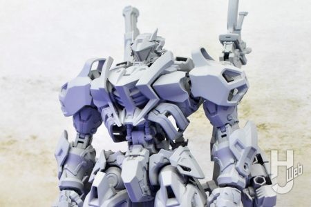 ヘキサギア合金アクションフィギュア「ブイトール陣地突撃型“疾雷（ジィレイ）”」原型と「バルクアームλ オステオン」が展示【コトブキヤ／静岡ホビーショー2026】