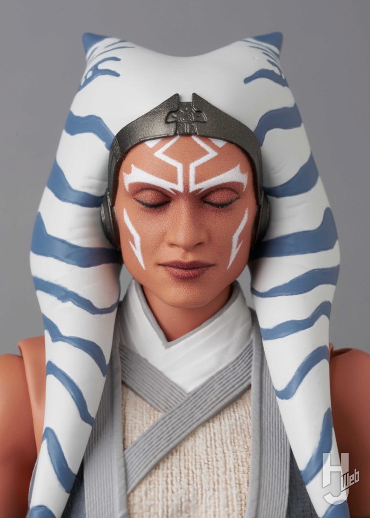 アソーカの可動フィギュアのアップ画像その3