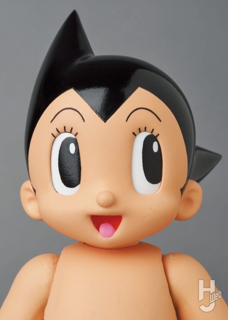鉄腕アトムの可動フィギュアの表情のアップ画像その1