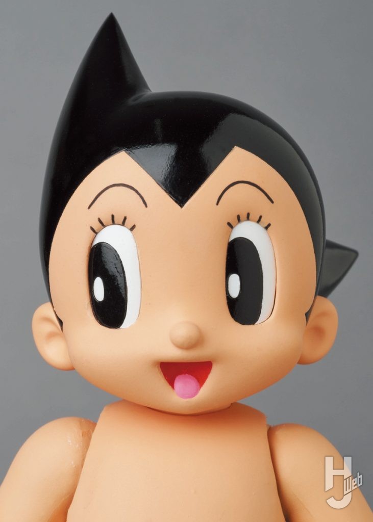 鉄腕アトムの可動フィギュアの表情のアップ画像その2