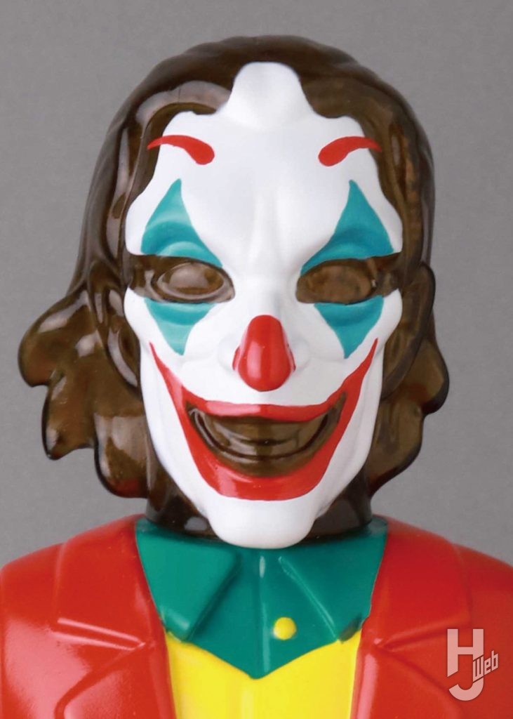 ジョーカーのソフビフィギュアの表情のアップ画像その2